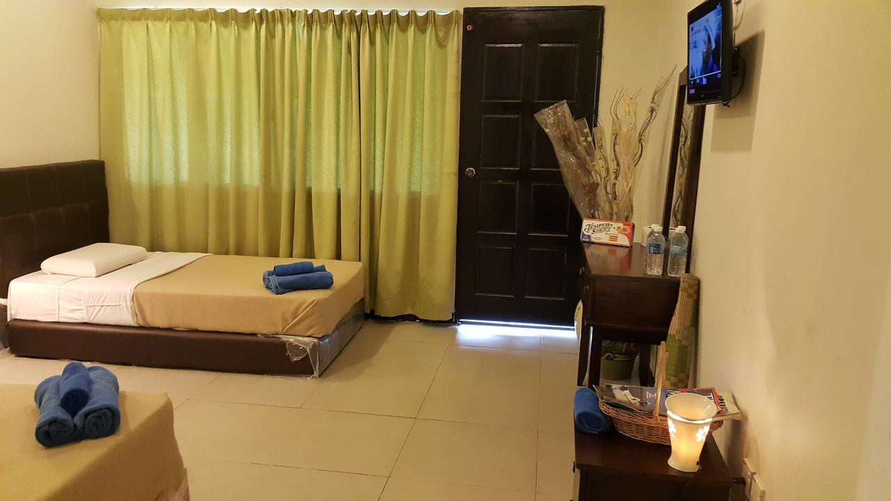 Crystal Hill R Hotel Kampong Kundassan Buitenkant foto