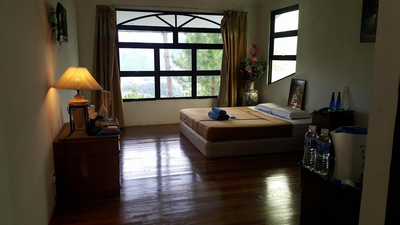 Crystal Hill R Hotel Kampong Kundassan Buitenkant foto
