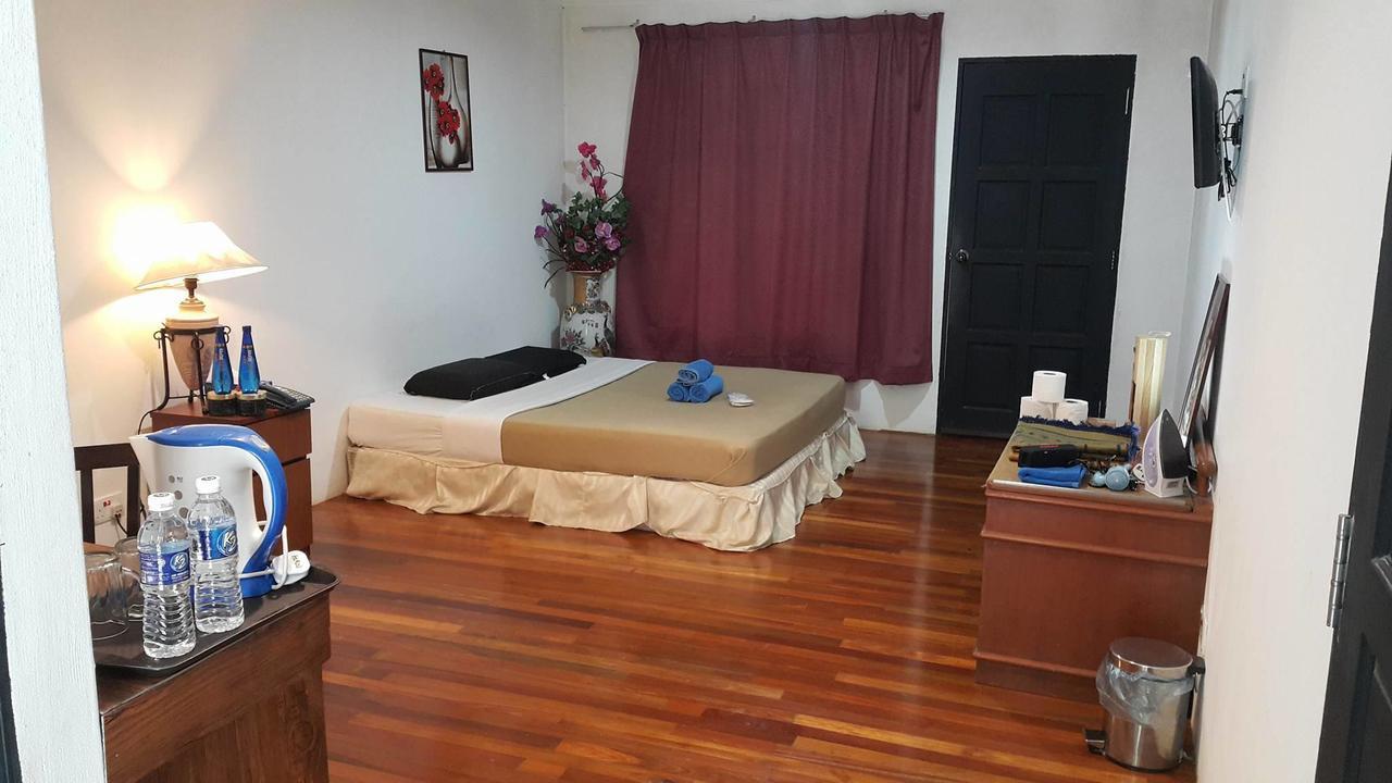 Crystal Hill R Hotel Kampong Kundassan Buitenkant foto