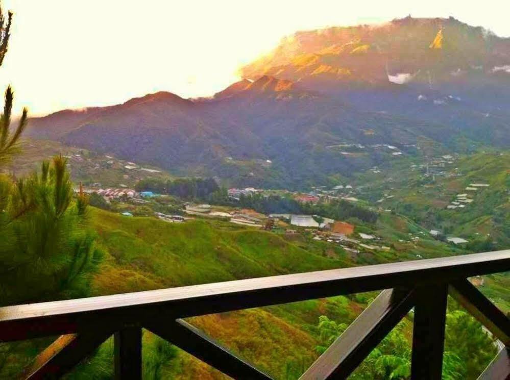 Crystal Hill R Hotel Kampong Kundassan Buitenkant foto